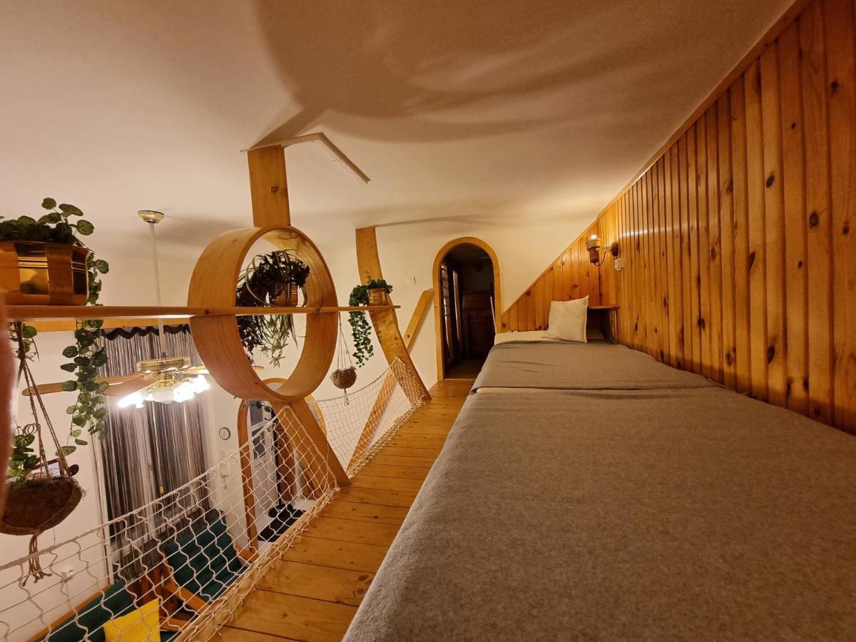 Little Cozy Apartman มิชโคลซ์ ภายนอก รูปภาพ